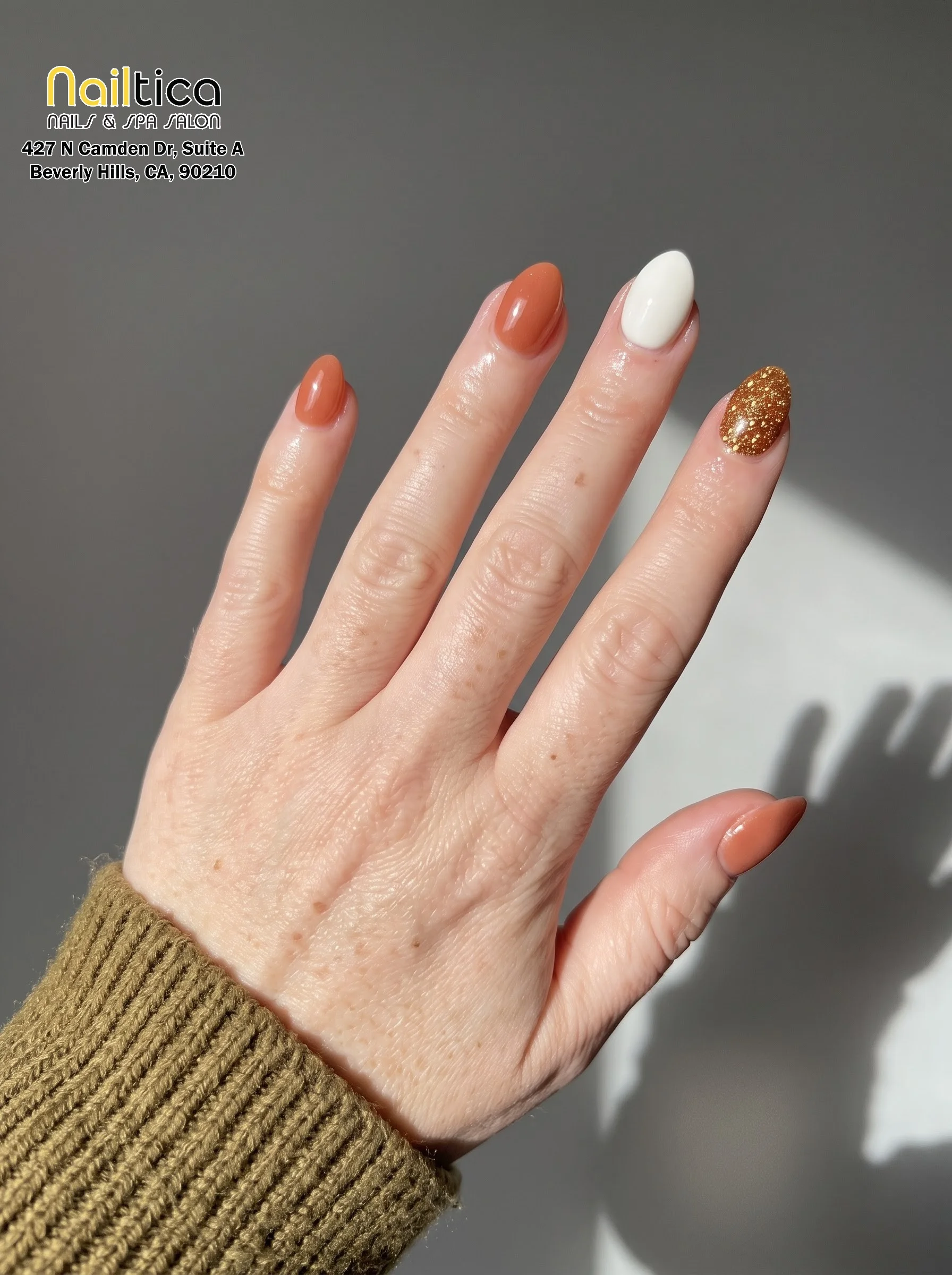 Nail colours